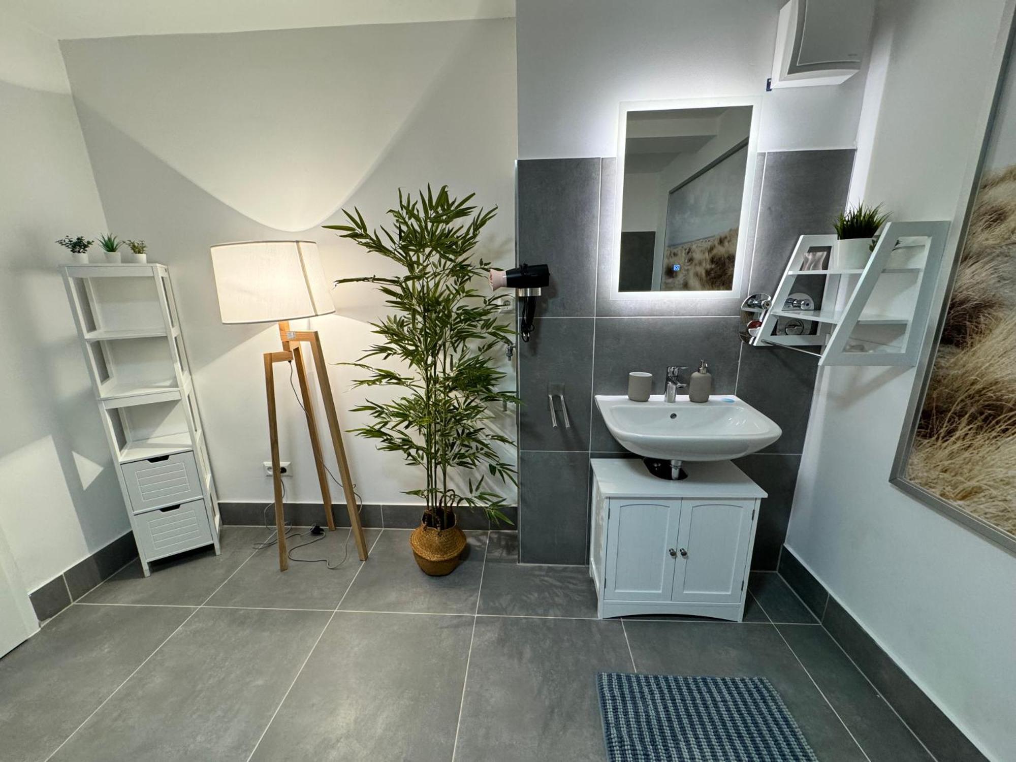 Stadtoase: Exklusive Apartments Fuer Ruhe Und Entspannung Bremen Exterior photo